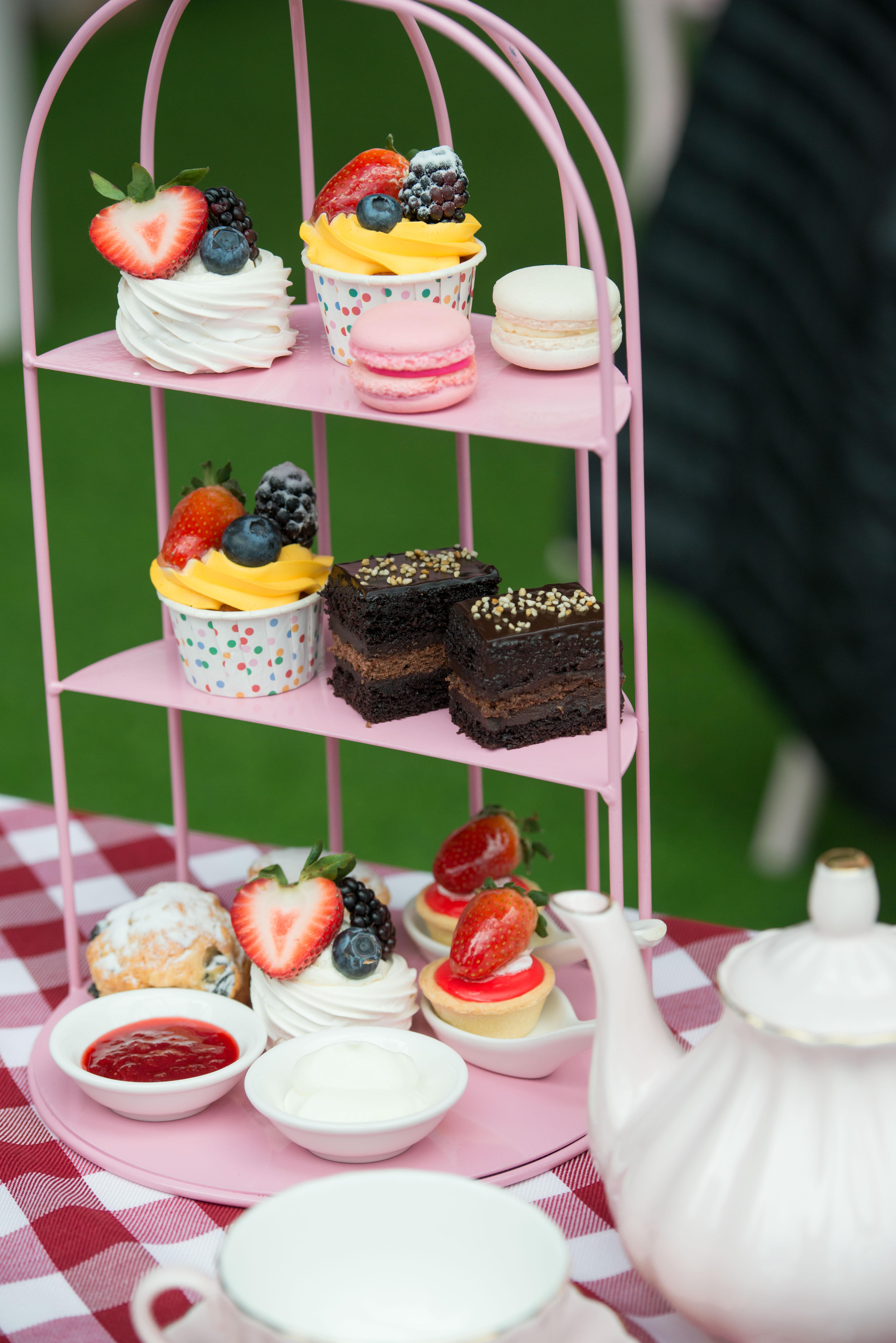 Grand Ion Delemen Hotel Genting Highlands Exterior foto A selection of cakes